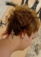 asymetryczne fryzury krótkie - uczesanie damskie z włosów krótkich zdjęcie numer 88A